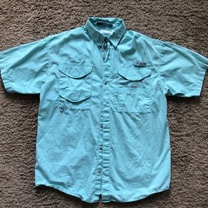 Blue men’s Columbia fishing shirt size medium